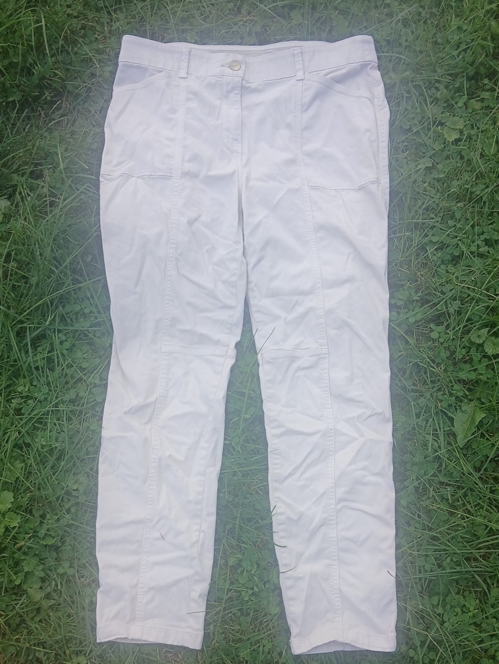 GUC Chico's So Slimming size 2R Khakis tan pants